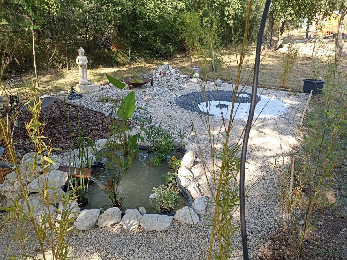 איגוינס " Le Chabassole " Chambres D'Hotes - Gorges Du Verdon מראה חיצוני תמונה