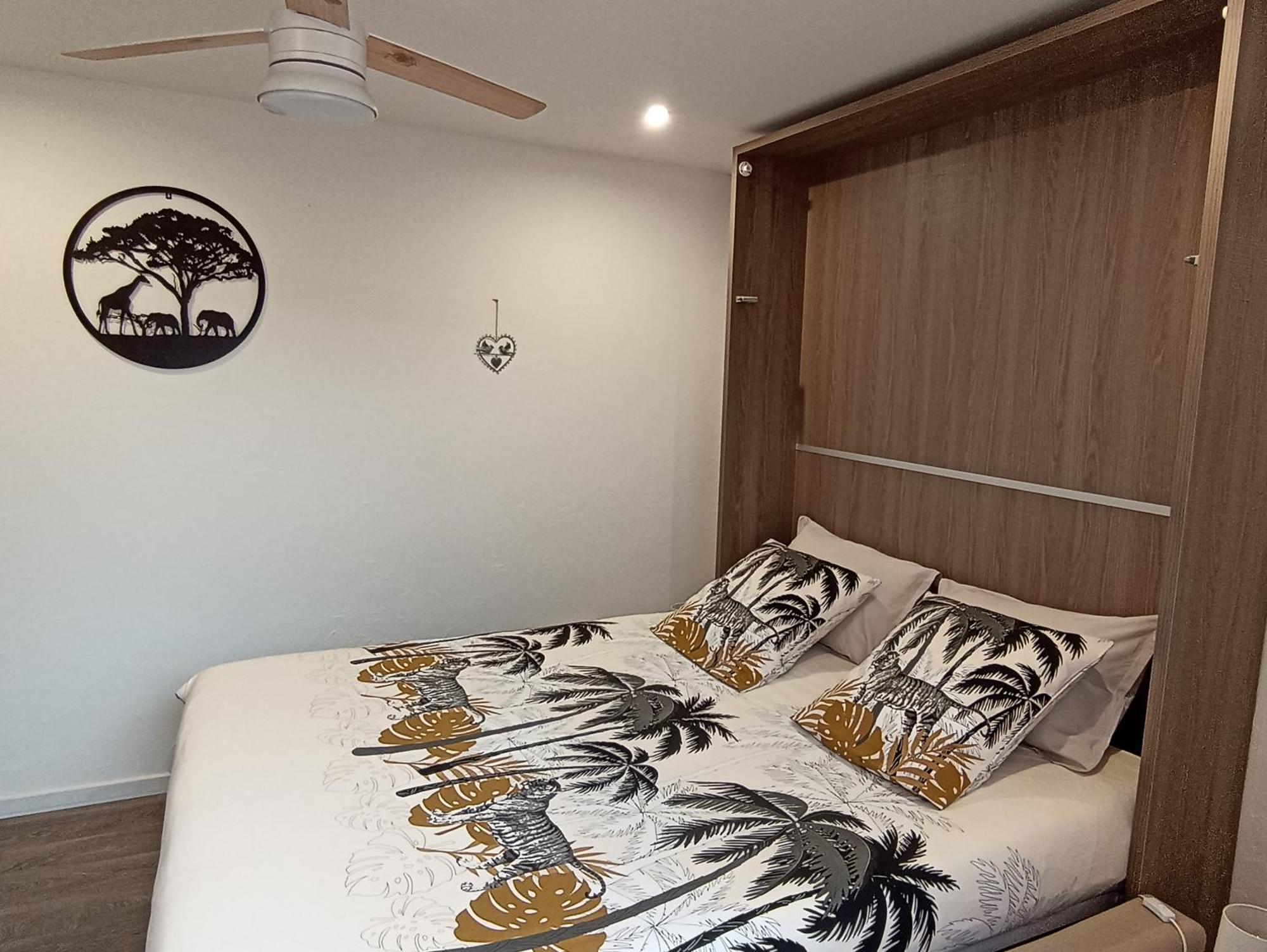 איגוינס " Le Chabassole " Chambres D'Hotes - Gorges Du Verdon מראה חיצוני תמונה